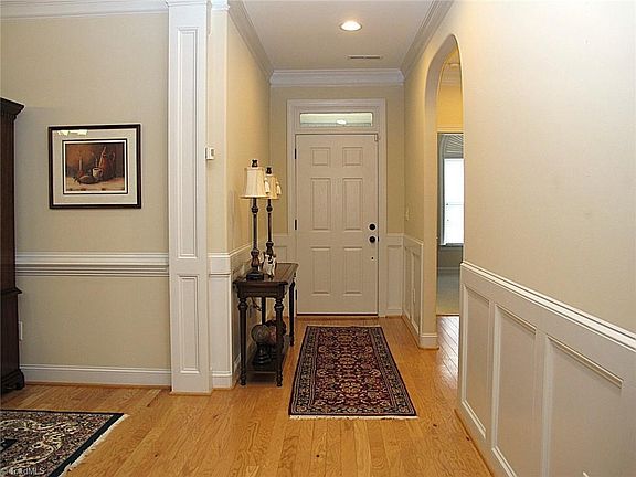 3rd image of 5098 Wyngate Village Dr
