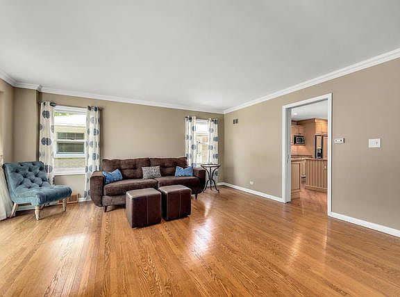 4th image of 505 Blackstone Ave