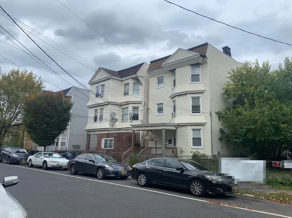 22 Seymour Ave, Newark, NJ 07108