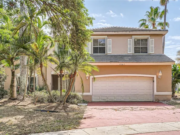 1967 SW 94th Ave, Hollywood, FL 33025