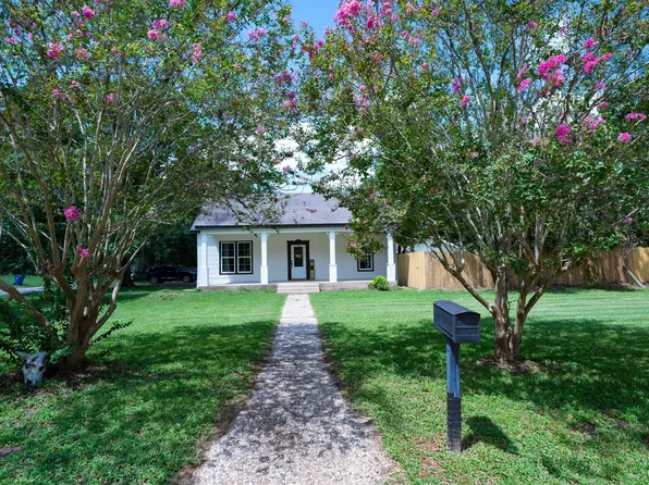 2145 16th St, Hempstead, TX 77445