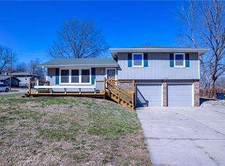 1520 W 27th St, Lawrence, KS 66046