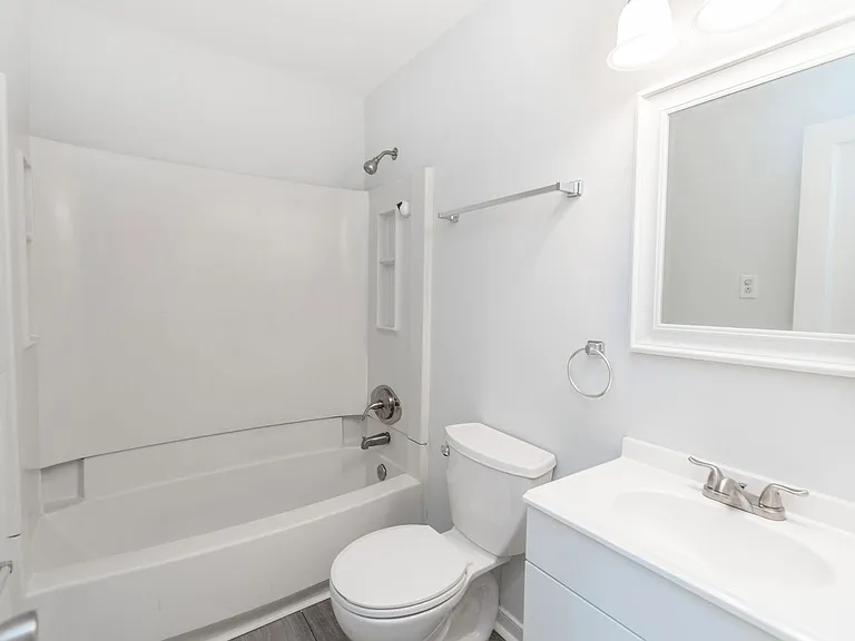 5001 Schutte Ave — Photo 8