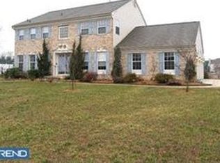 86 Quail Hollow Dr, Sewell, NJ 08080