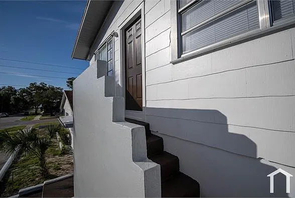 2 bed, $1,700 — Photo 2