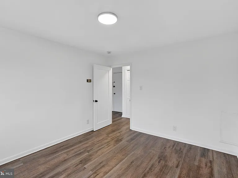 4570 Macarthur Blvd NW #208 — Photo 13
