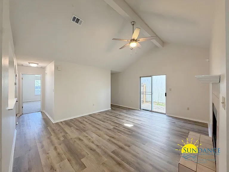 1867 Heartland Dr — Photo 3