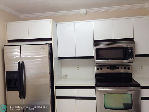 4th image of 3303 Aruba Way APT D1