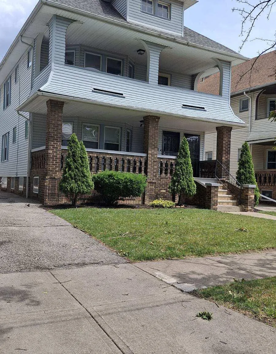 2 bed, 1225 sqft, $1,250 — Photo 1
