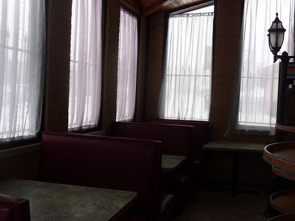 5th image of 6900 W 111th St