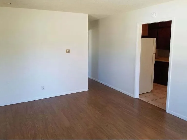 2106 N Benton Ave #B — Photo 10