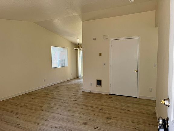 3rd image of 5126 SE Henry St #5126