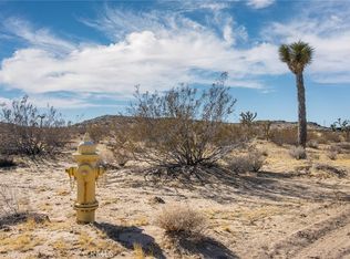 4 Burke Rd, Landers, CA 92285