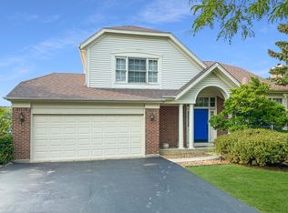 1110 Oxford Ln, Lake Zurich, IL 60047