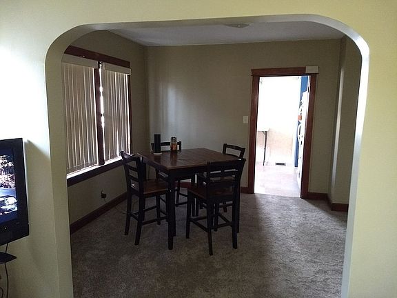 5th image of 328 Massie Ave