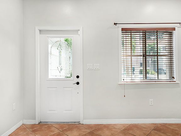 4th image of 14274 SW 125th Ct #14274