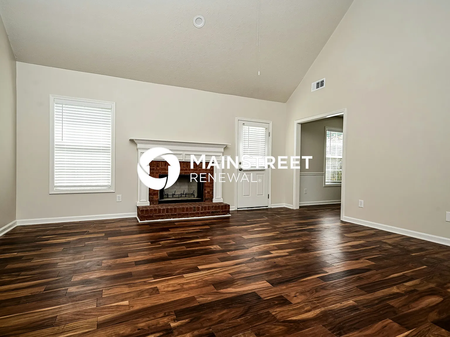 30 Berkshire Dr — Photo 2