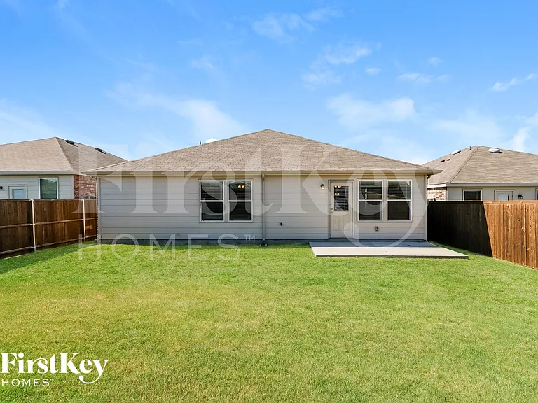 1505 Vernon Dr — Photo 18