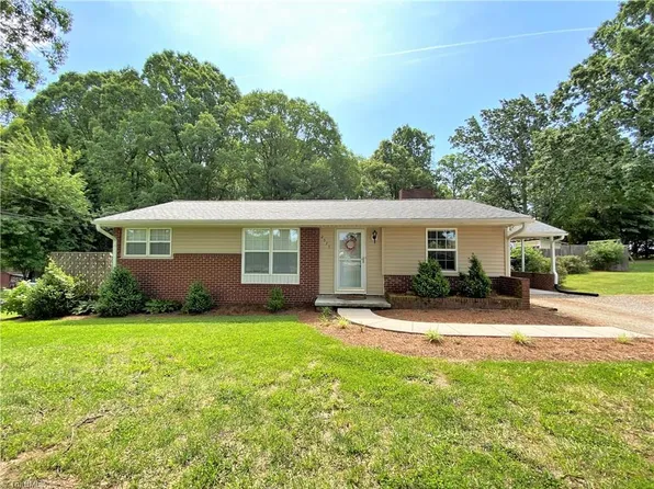 2573 Gideon Grove Church Rd, Stokesdale, NC 27357