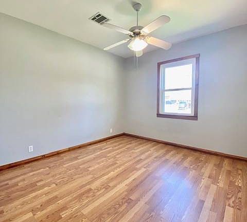 4th image of 311 8th St