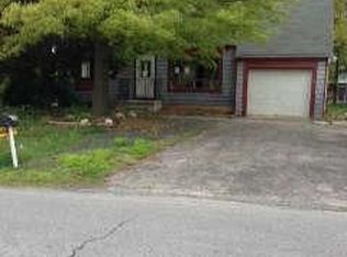 159 Woodcrest Dr, Gettysburg, PA 17325