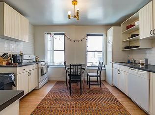 202 E 22nd St APT 2F, New York, NY 10010