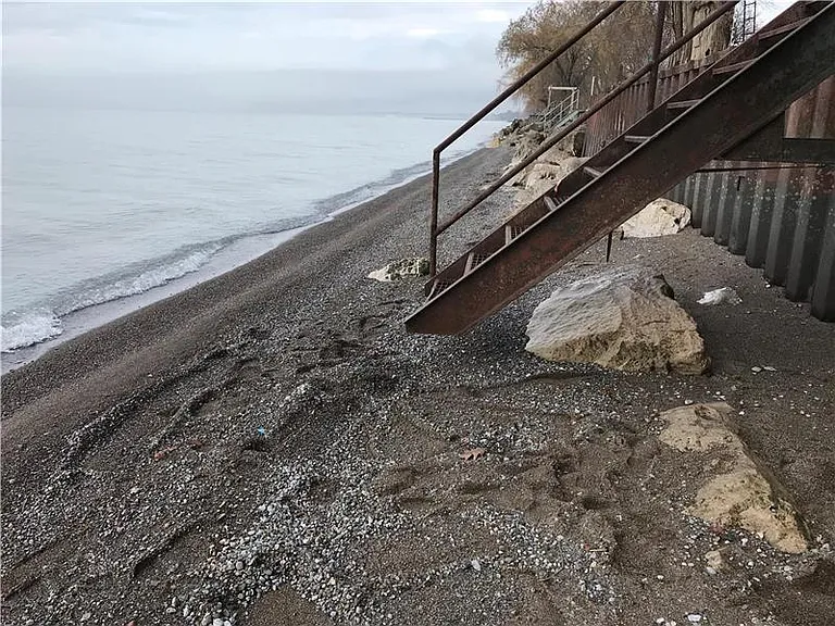 824 Point Pelee Dr — Photo 11
