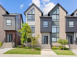 75 SE Sage Meadows Cir NW, Calgary, AB T3P 1K3