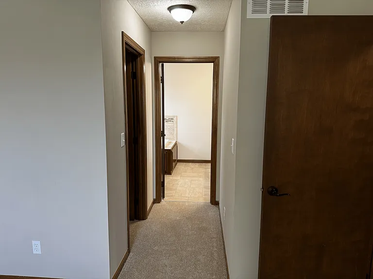 5415 Cypress Ct — Photo 14