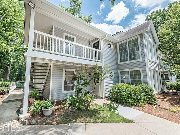 2nd image of 2205 Countryside Pl SE