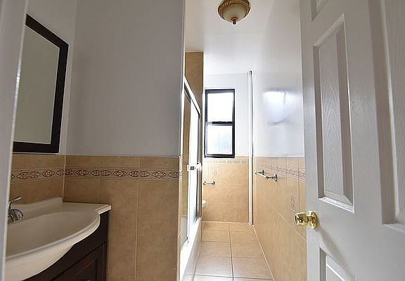 5th image of 3620 Broadway #64A