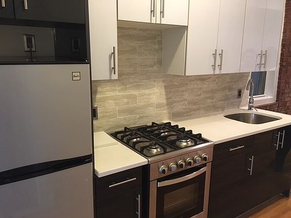 2nd image of 11 Humboldt St APT 02L