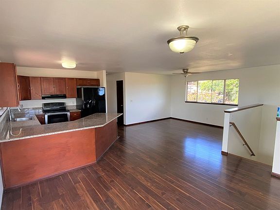 4th image of 462 Kaiolohia St