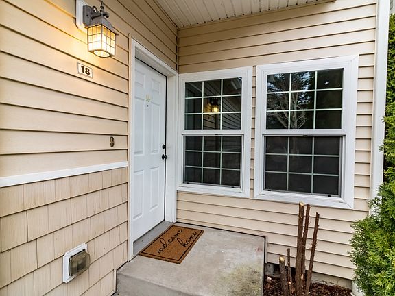2nd image of 617 7th St SE APT E18