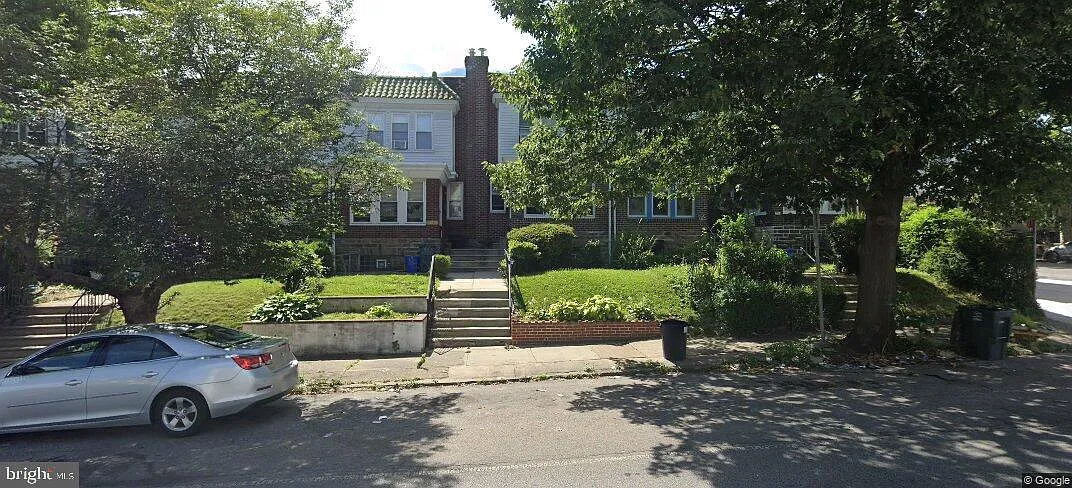 7170 N 19th St photo 1