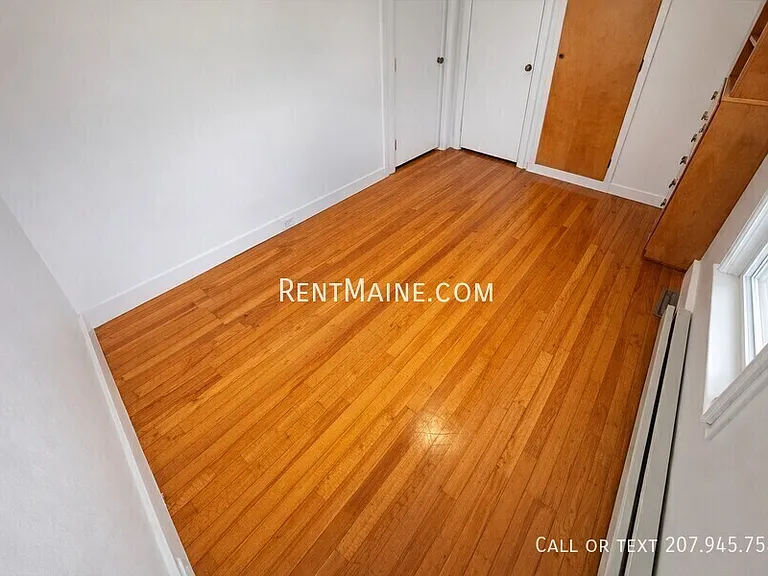 445 Main St #A — Photo 11