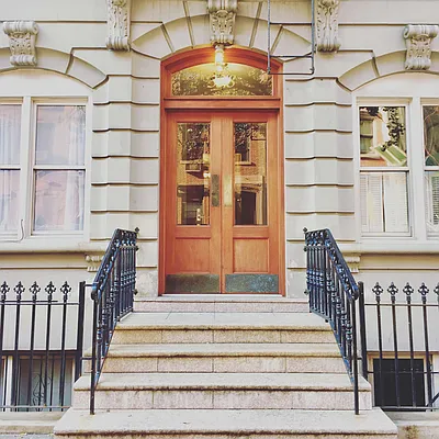 Sold by Brandon Sassouni, LREB | media 5