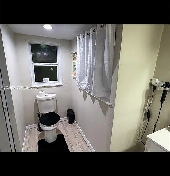 370 Hand Ave — Photo 30