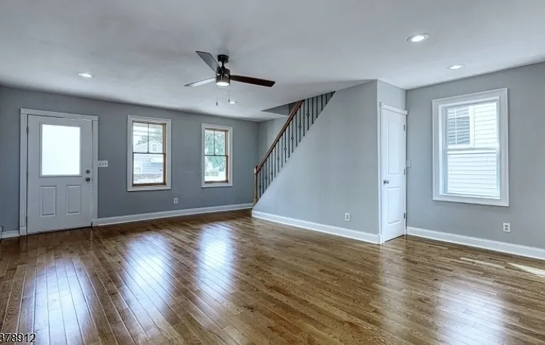 101 Carlton Ave — Photo 2
