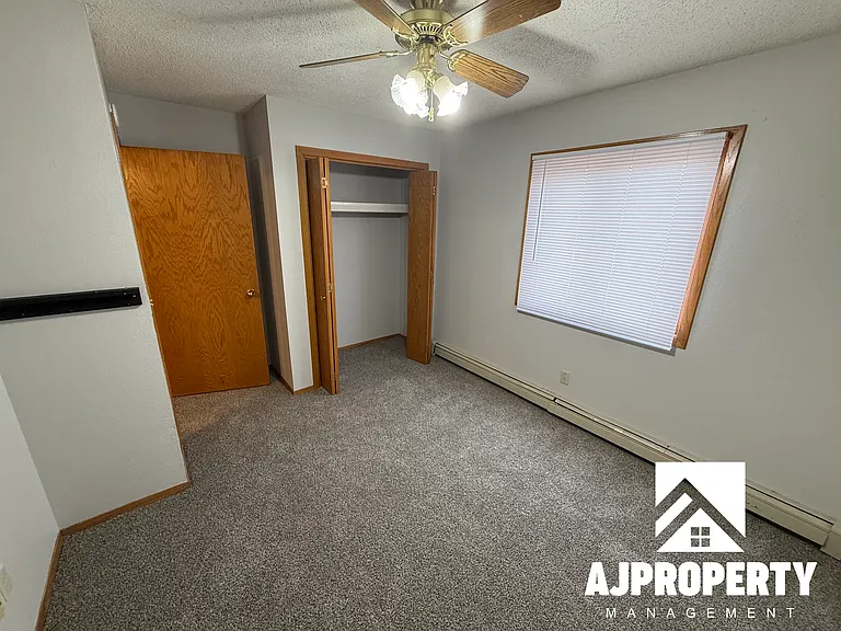 609 N Teton Dr #8 — Photo 7