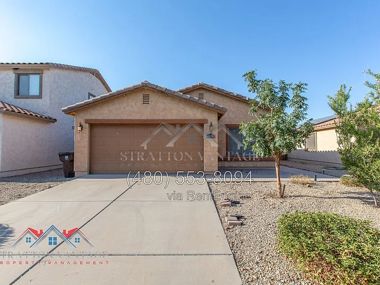 44740 W Gavilan Dr — Photo 1