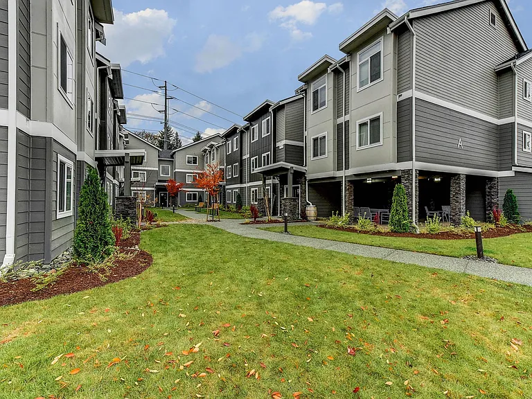 Silver Creek Apartment Homes — Photo 27