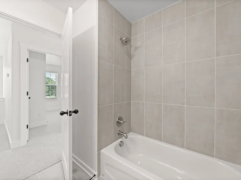 5811 S 31st St #605 — Photo 25