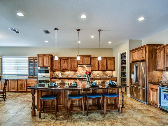 2nd image of 5104 S Ponderosa Dr