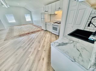 2203 N Clybourn Ave #2, Chicago, IL 60614