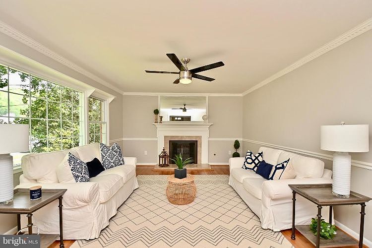 1st image of 2415 Stirrup Ln