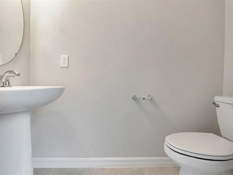 1255 Blue Paradise Way — Photo 21