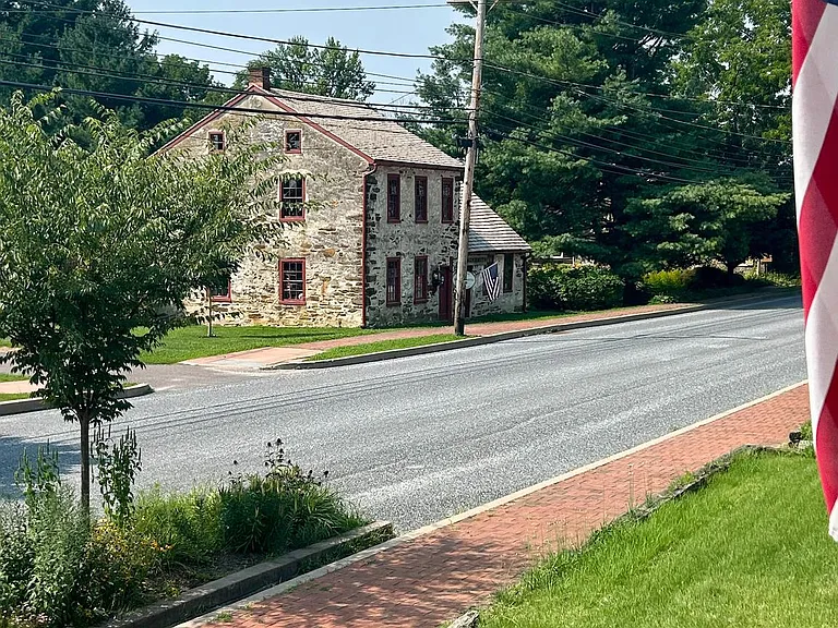1327 W Strasburg Rd — Photo 45