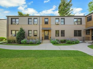 10 Tappan Landing Rd APT 54A, Tarrytown, NY 10591