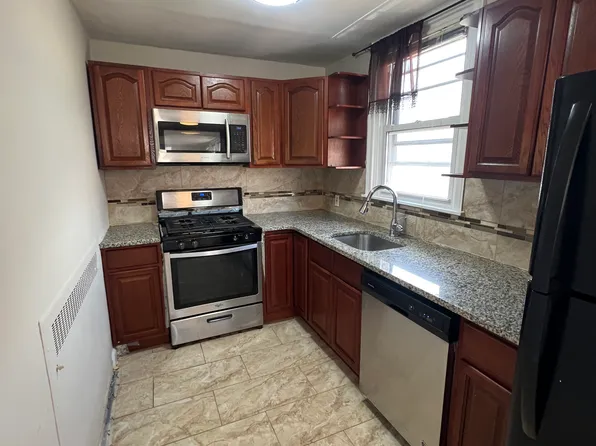 4400 Teesdale St #1, Philadelphia, PA 19136